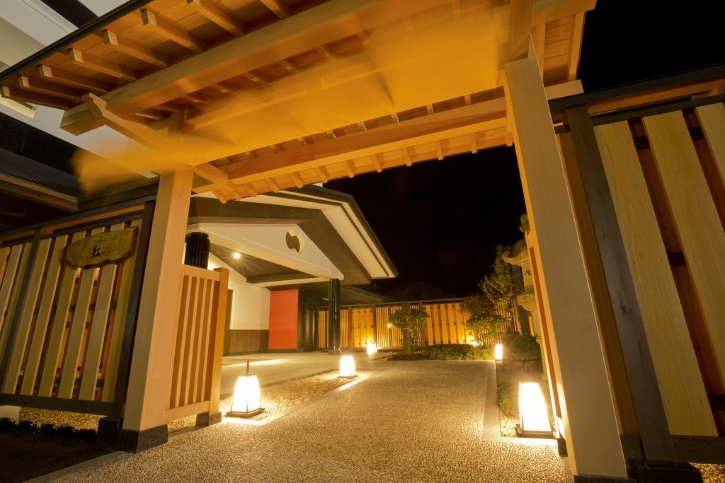 Takamiya Ryokan Beni Tozawa Εξωτερικό φωτογραφία