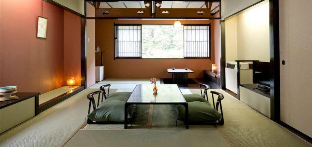 Takamiya Ryokan Beni Tozawa Εξωτερικό φωτογραφία